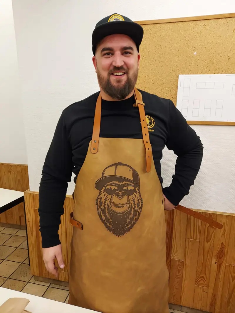 tablier en cuir pour barbecue personnalisé singe