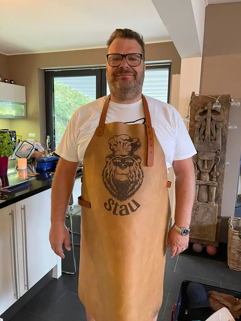 tablier en cuir logo personnalisé 