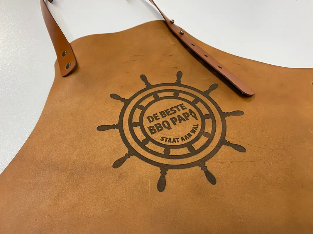 tablier en cuir personnalisé logo 