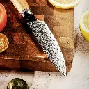 Couteau d’Office – Acier damassé 67 couches avec noyau AUS-10 – Manche élégant en bois d’olivier – Tranchant rasoir, dureté 60±2 HRC – Design ergonomique et haut de gamme