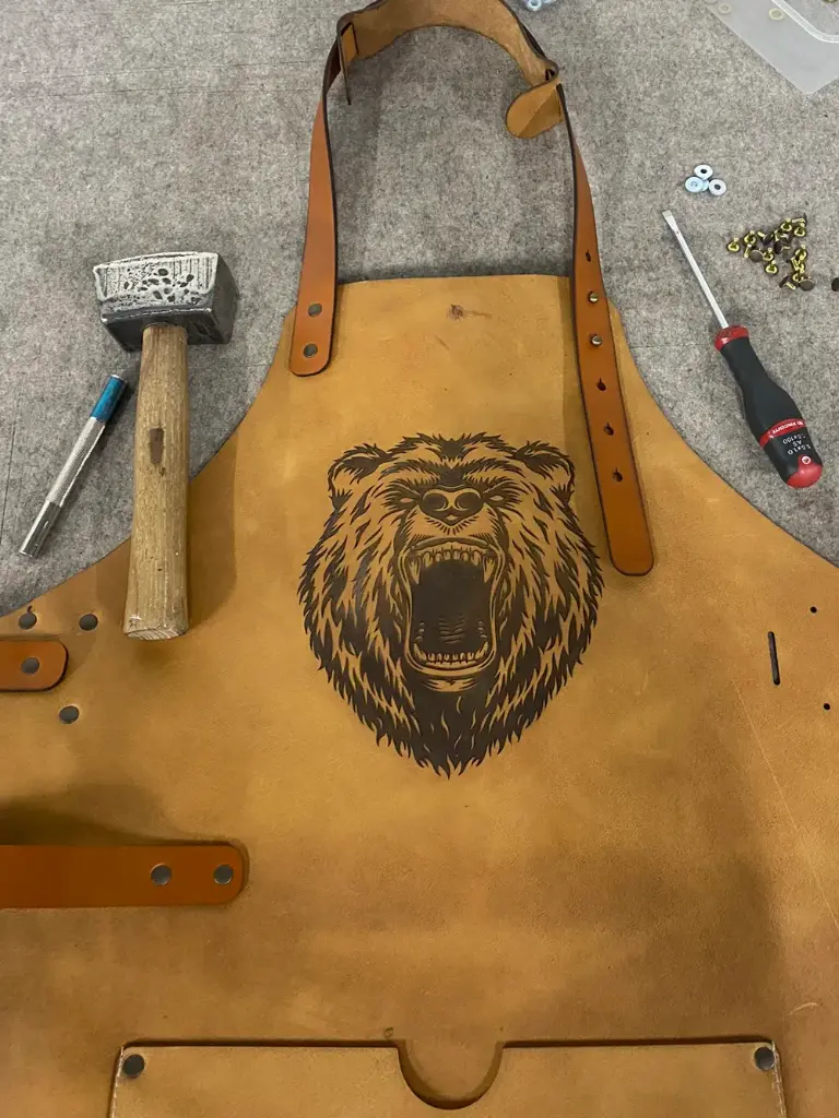 Personalized Leather Apron Bear - Classic